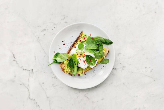 food fotografie van een broodje advocado