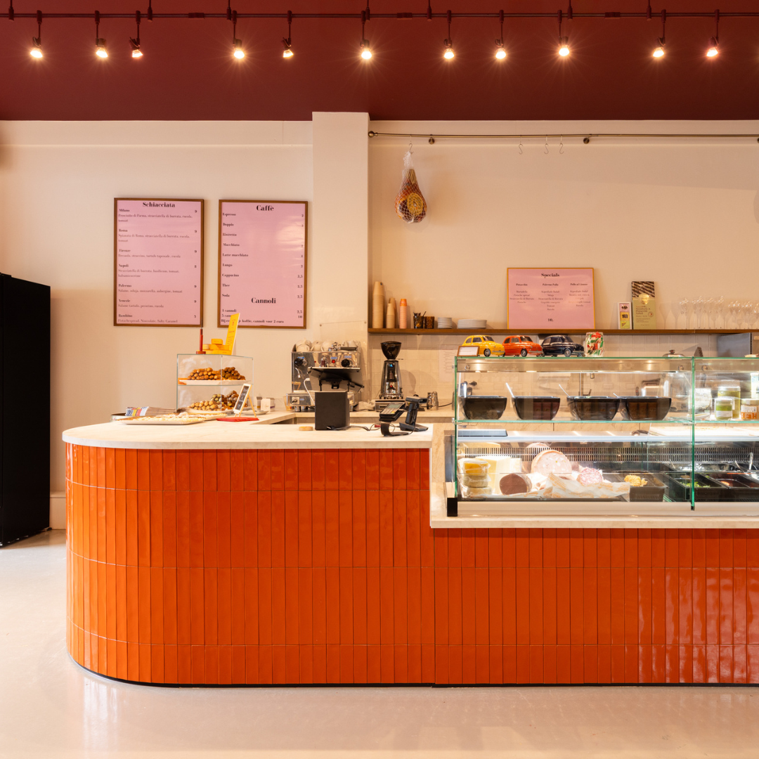 Oranje toonbank gemaakt voor Bella Donna