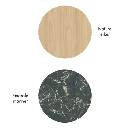 “Materiaalcombinatie met naturel eiken houtlook en donkergroene Emerald marmerlook met lichte aders, weergegeven als ronde kleurstalen.