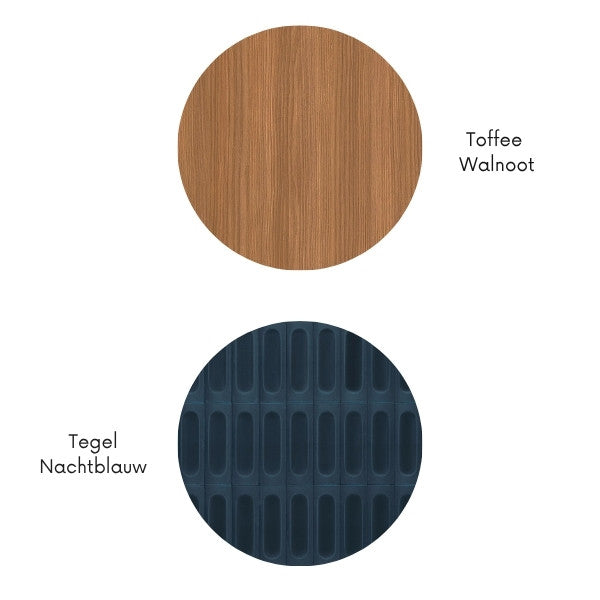Materiaaloverzicht: een chique contrast tussen nachtblauwe tegels en toffee walnoot.