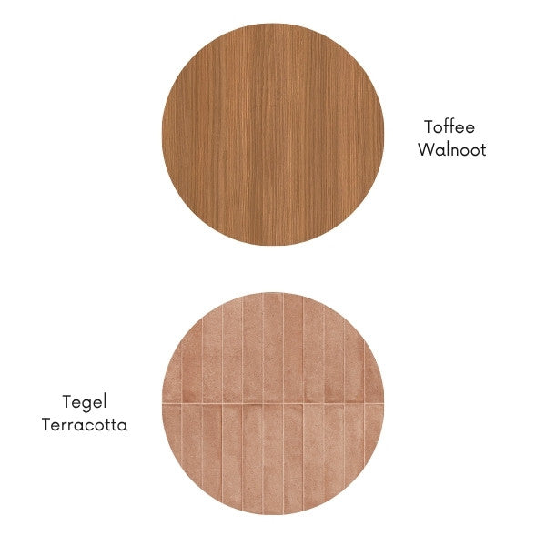 Materiaaloverzicht: een karaktervol samenspel van terracotta tegels en toffee walnoot.